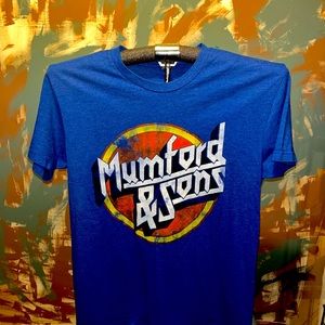 Men’s Mumford and Sons tee